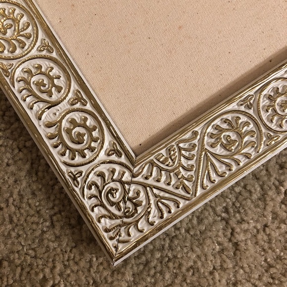 Bulletin Boards and Heart Pushpins - Picture 3 of 5